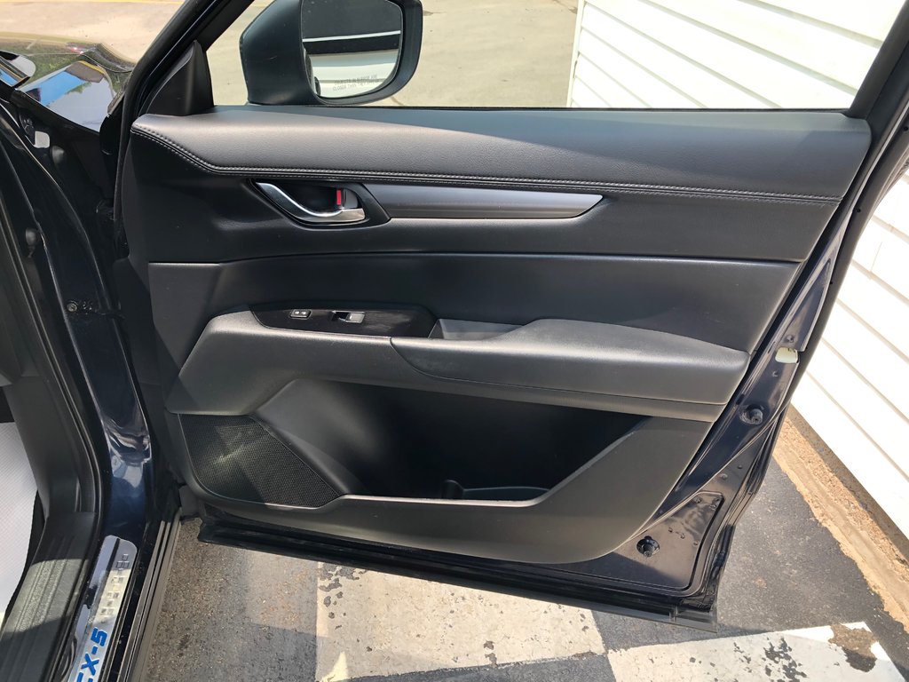 2021 Mazda CX-5 GS - sunroof, heated seats, hands free, a/c in COLDBROOK, Nova Scotia - 24 - w1024h768px