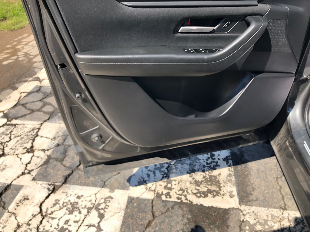 2024 Mazda CX-90 MHEV GS-L- 3.3L inline 6 braking assist, hands free in Kentville, Nova Scotia - 18 - w1024h768px