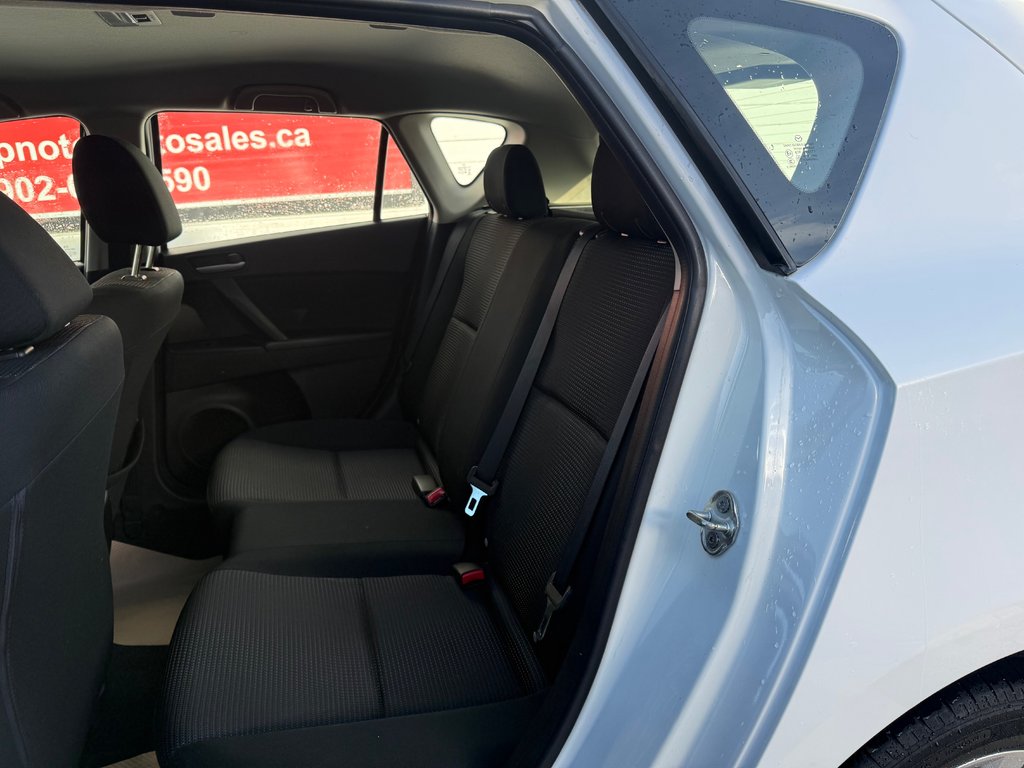 2013 Mazda MAZDA 3 GX, bucket seats in Kentville, Nova Scotia - 15 - w1024h768px