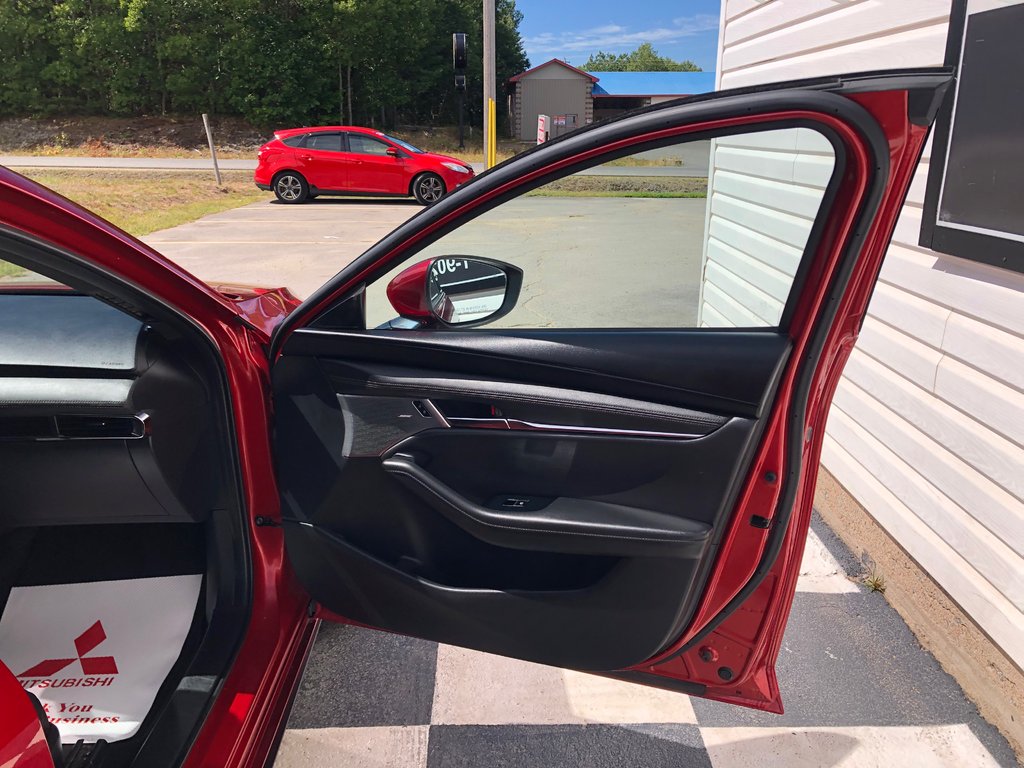 2021 Mazda 3 Sport GT - Top View Camera, Heated Steering Wheel & Seat in Kentville, Nova Scotia - 25 - w1024h768px