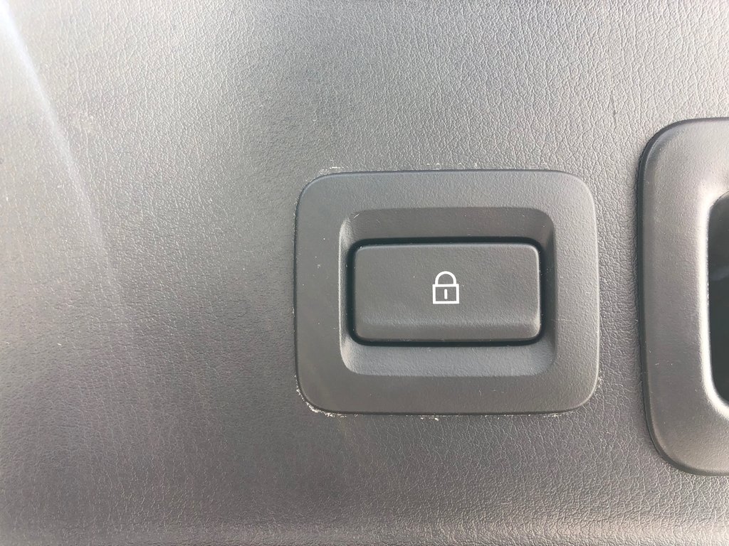 2021 Mazda 3 Sport GT - Top View Camera, Heated Steering Wheel & Seat in Kentville, Nova Scotia - 23 - w1024h768px