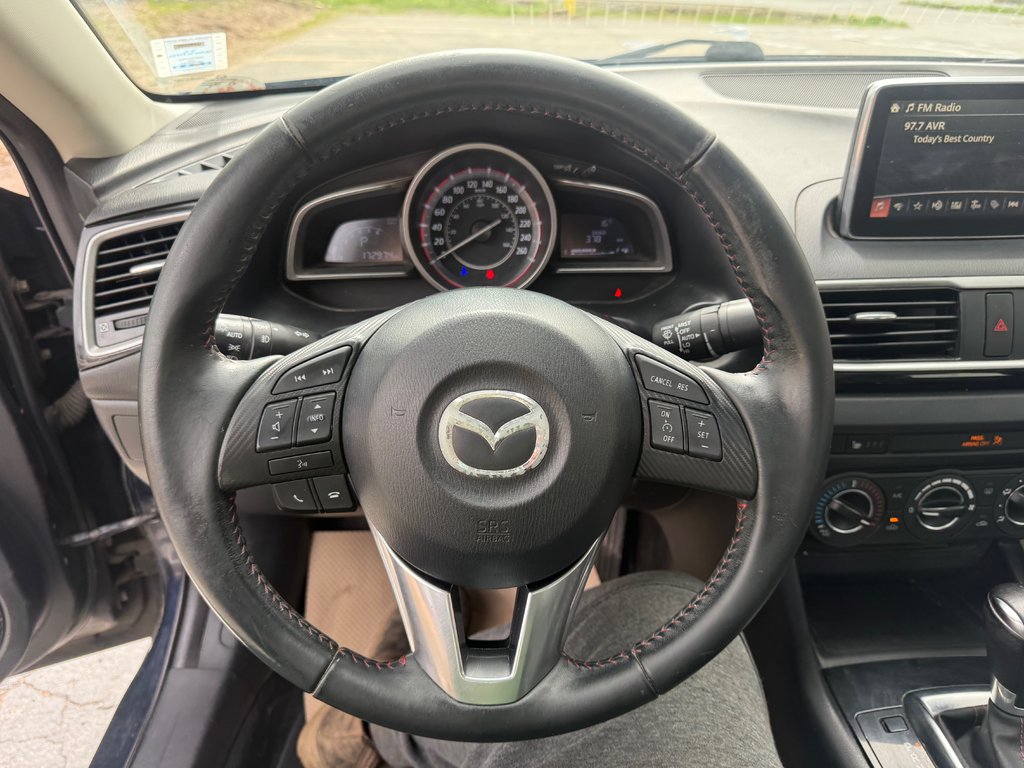 2014 Mazda MAZDA3 Touring, keyless entry, backup camera, Bluetooth in COLDBROOK, Nova Scotia - 10 - w1024h768px