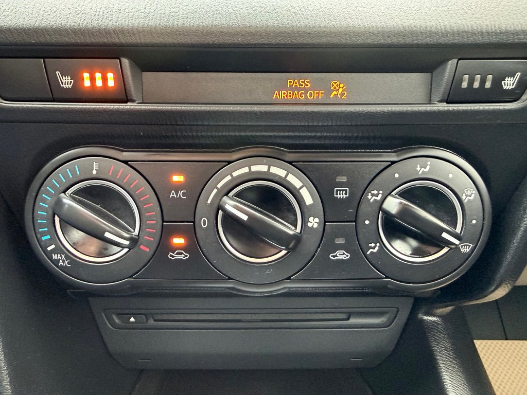 2015 Mazda MAZDA3 GS | Back-Up Camera, Keyless Start, CD/MP3 Player in COLDBROOK, Nova Scotia - 17 - w1024h768px