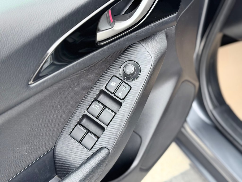 Mazda MAZDA3 GS | Back-Up Camera, Keyless Start, CD/MP3 Player 2015 à COLDBROOK, Nouvelle-Écosse - 8 - w1024h768px