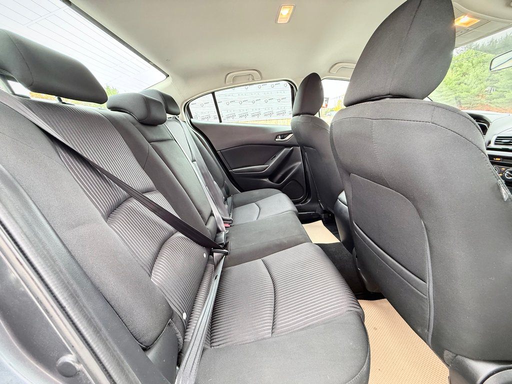 2015 Mazda MAZDA3 GS | Back-Up Camera, Keyless Start, CD/MP3 Player in COLDBROOK, Nova Scotia - 23 - w1024h768px