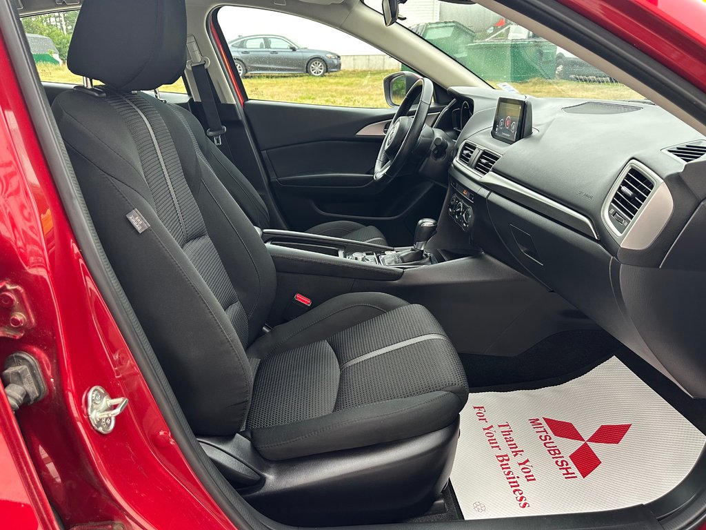 2018 Mazda 3 GS, Power Mirrors, Touchscreen, Sunroof in COLDBROOK, Nova Scotia - 24 - w1024h768px