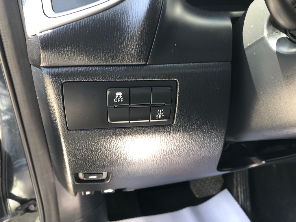 2018 Mazda 3 GS, Aux, SD Card, USB Ports in COLDBROOK, Nova Scotia - 10 - w1024h768px