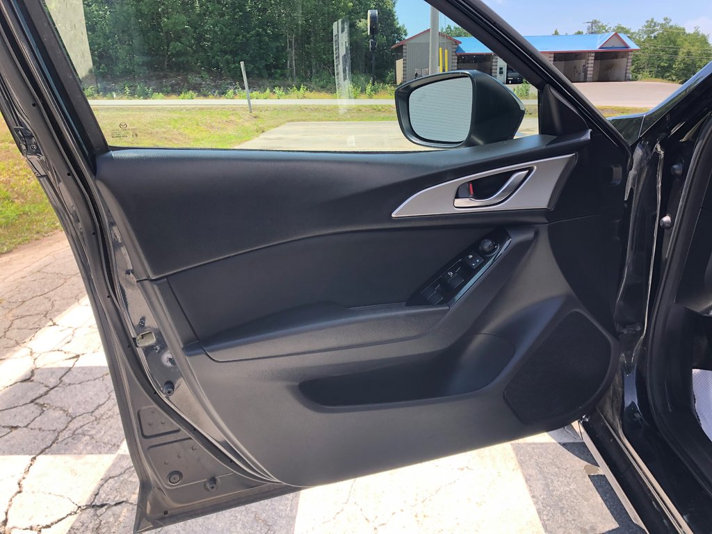 2018 Mazda 3 GS, Aux, SD Card, USB Ports in COLDBROOK, Nova Scotia - 7 - w1024h768px