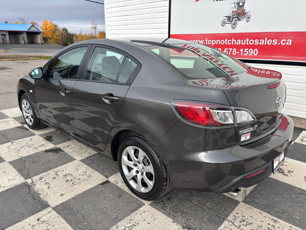 2010 Mazda MAZDA 3 in Kentville, Nova Scotia - 6 - w1024h768px