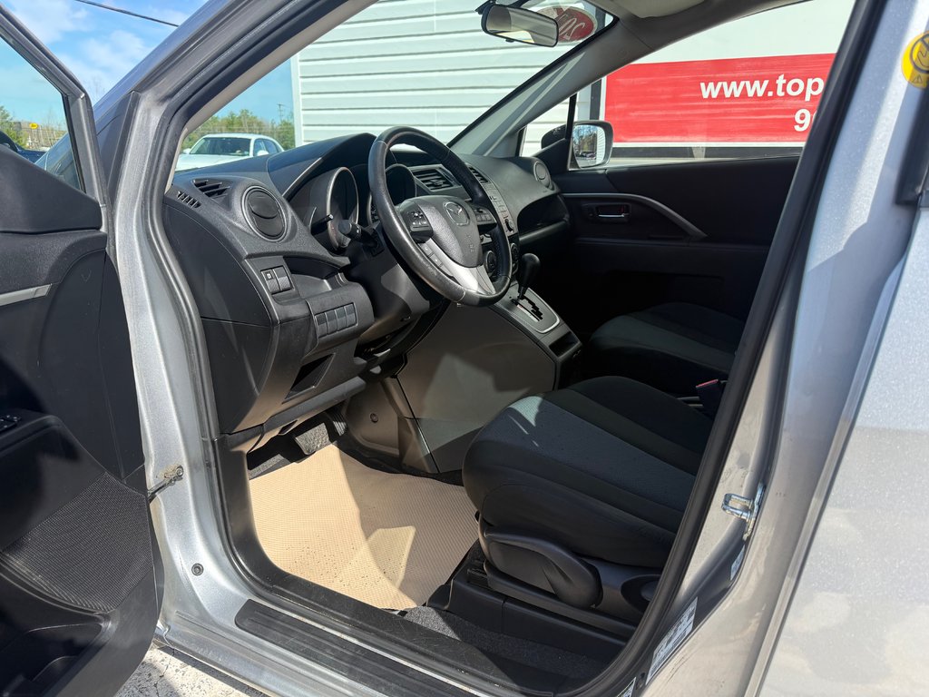 Mazda MAZDA5 GS, keyless entry, backup camera, Bluetooth 2016 à Kentville, Nouvelle-Écosse - 9 - w1024h768px