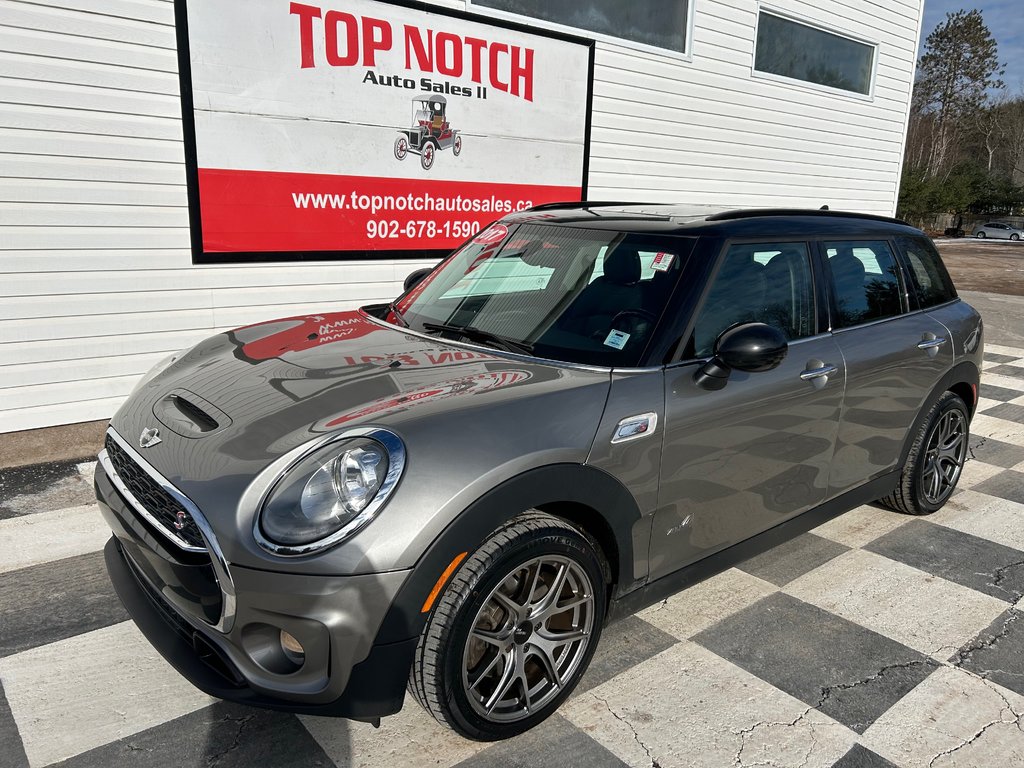 2017  Cooper Clubman S - ALL4, 6SPD, Aftermarket rims, Leather in Kentville, Nova Scotia - 1 - w1024h768px