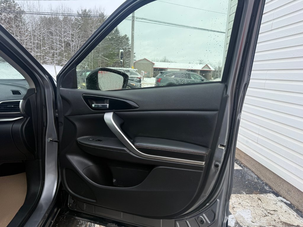 2019 Mitsubishi ECLIPSE CROSS GT, Keyless entry, remote start, backup camera in Kentville, Nova Scotia - 19 - w1024h768px