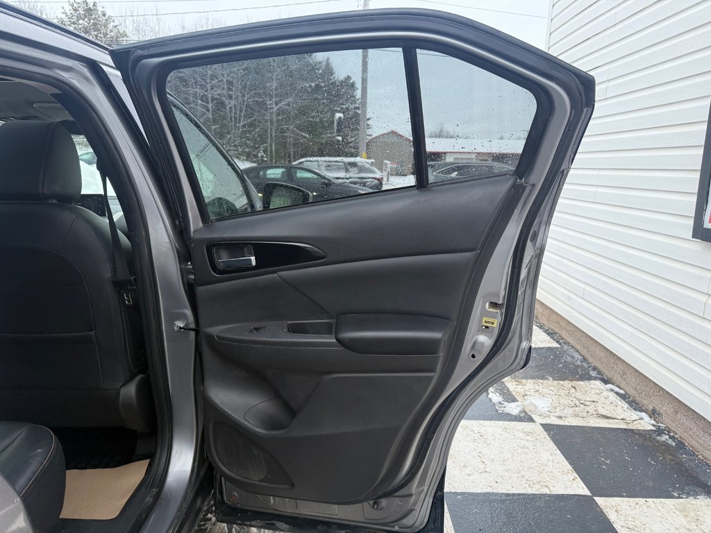 2019 Mitsubishi ECLIPSE CROSS GT, Keyless entry, remote start, backup camera in Kentville, Nova Scotia - 17 - w1024h768px