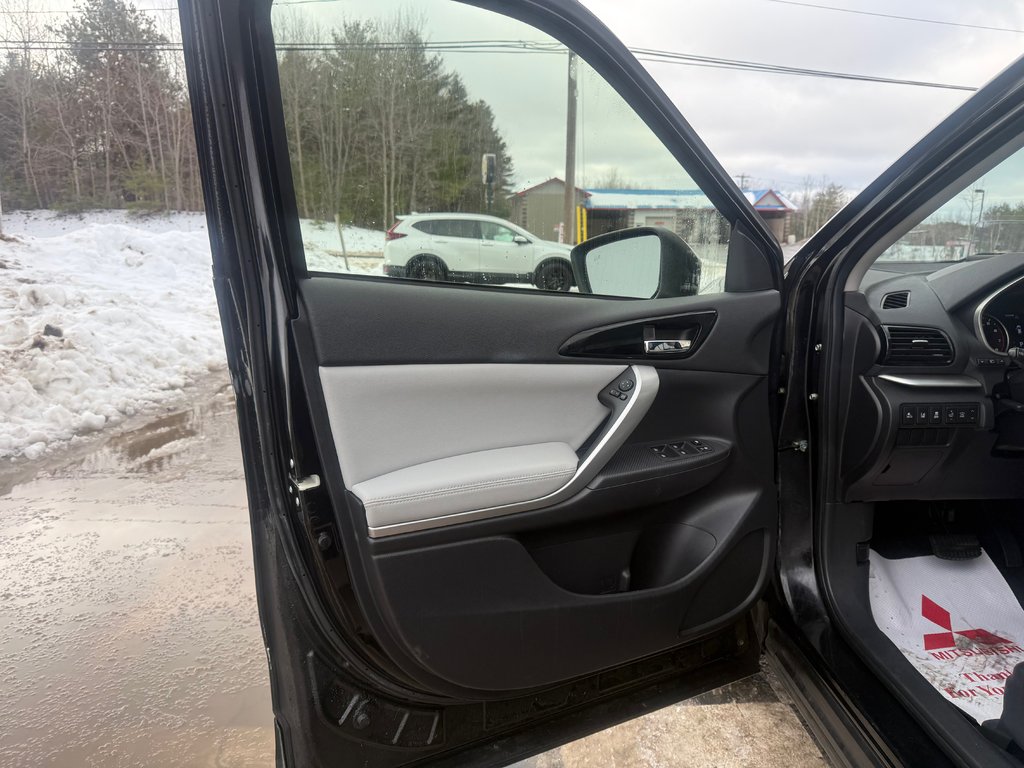 2022 Mitsubishi Eclipse Cross GT, keyless entry, backup camera, Bluetooth in Kentville, Nova Scotia - 7 - w1024h768px