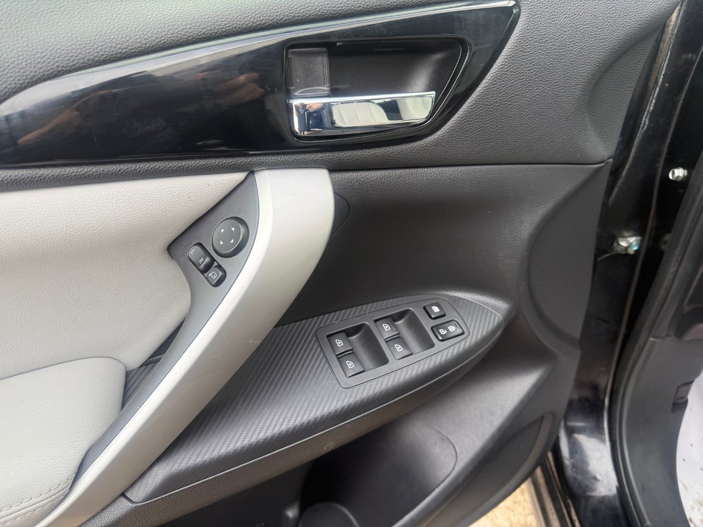 2022 Mitsubishi Eclipse Cross GT, keyless entry, backup camera, Bluetooth in Kentville, Nova Scotia - 8 - w1024h768px