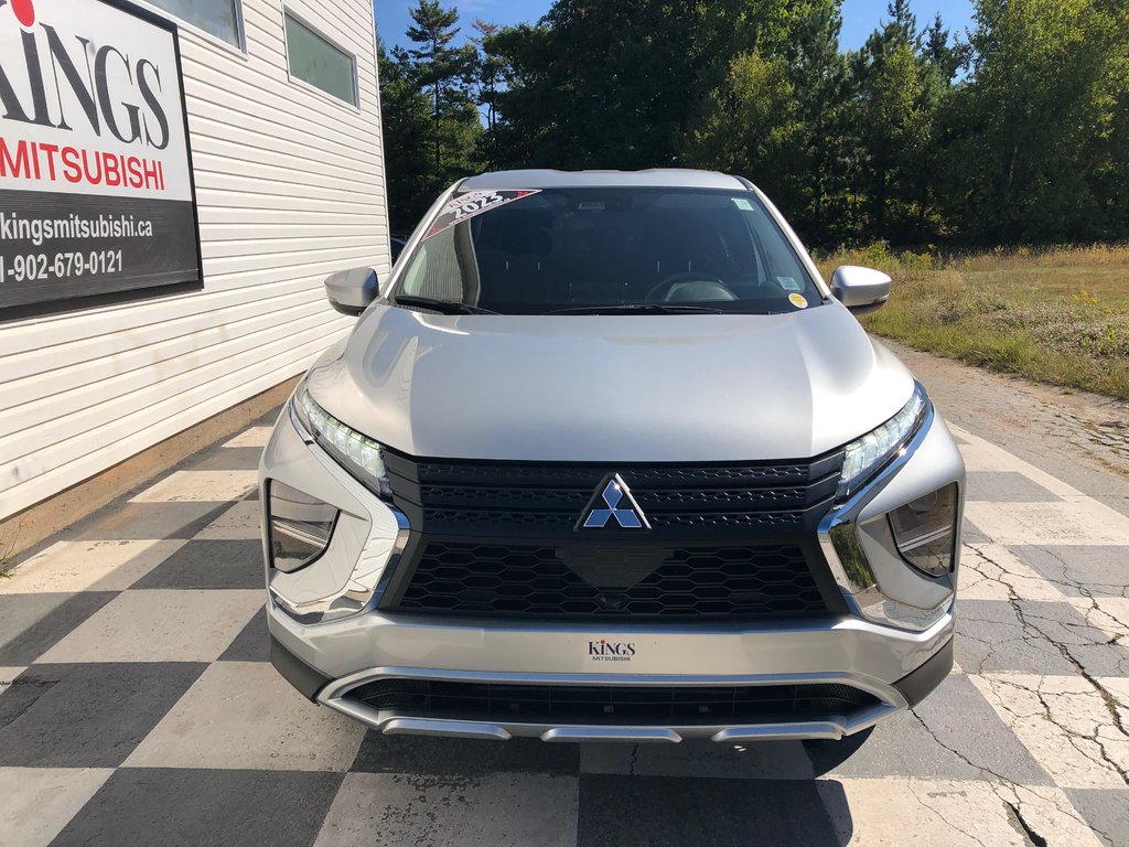 2023  ECLIPSE CROSS Se s-awd, cruise, reverse cam, dual climate zones in Kentville, Nova Scotia - 2 - w1024h768px