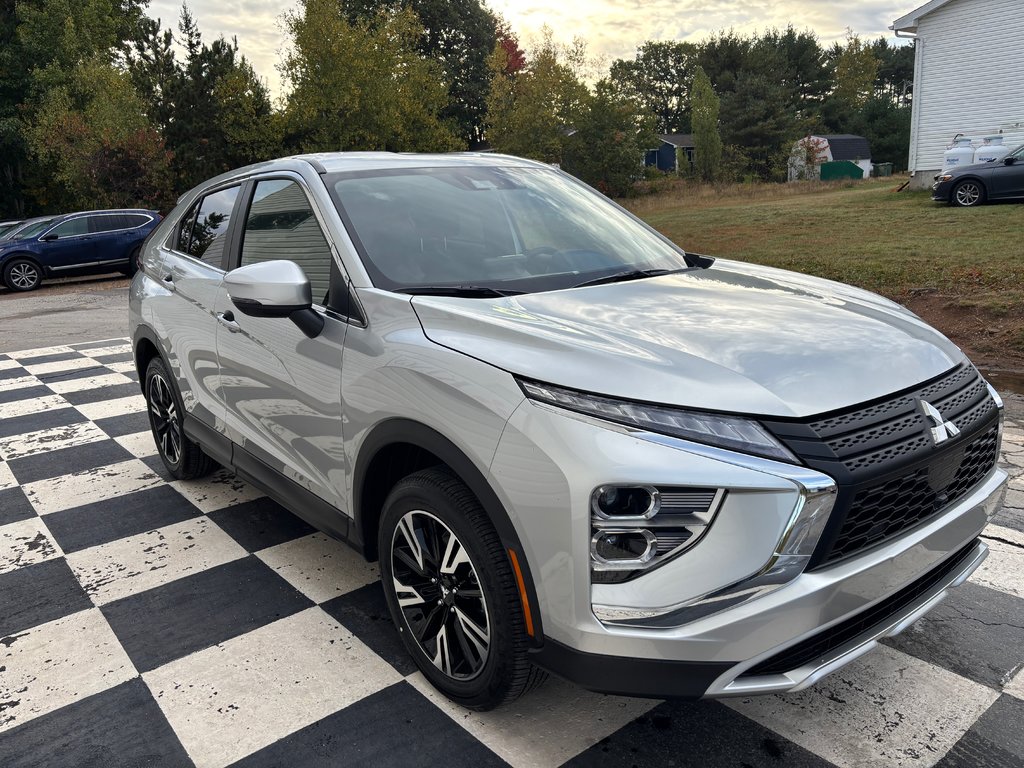 2024  ECLIPSE CROSS SE in Kentville, Nova Scotia - 3 - w1024h768px