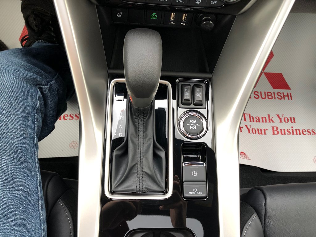 2024  ECLIPSE CROSS GT in Kentville, Nova Scotia - 16 - w1024h768px