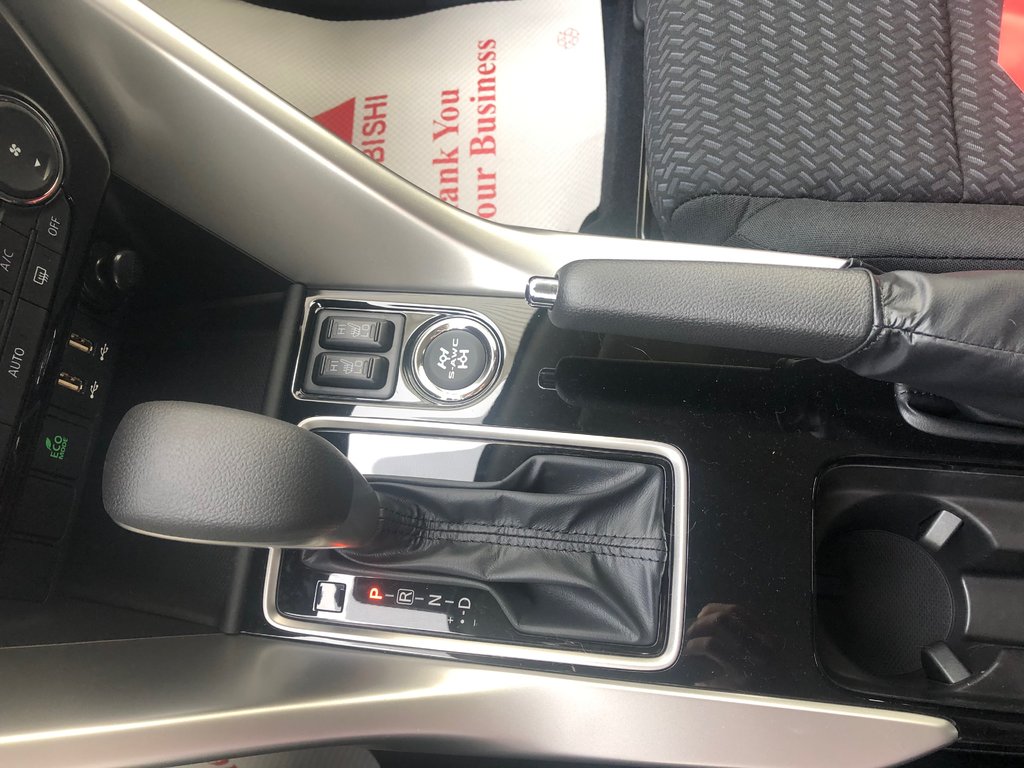 2025 Mitsubishi ECLIPSE CROSS ES S-AWC in Kentville, Nova Scotia - 17 - w1024h768px