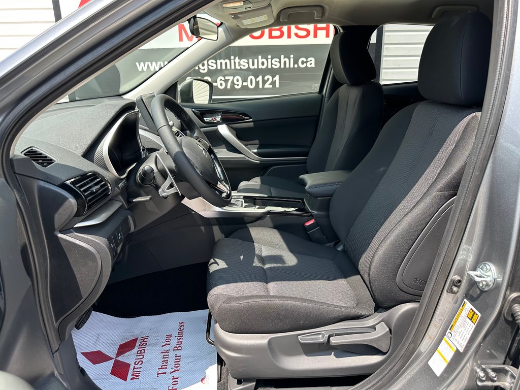 2025 Mitsubishi ECLIPSE CROSS SE S-AWC in Kentville, Nova Scotia - 8 - w1024h768px