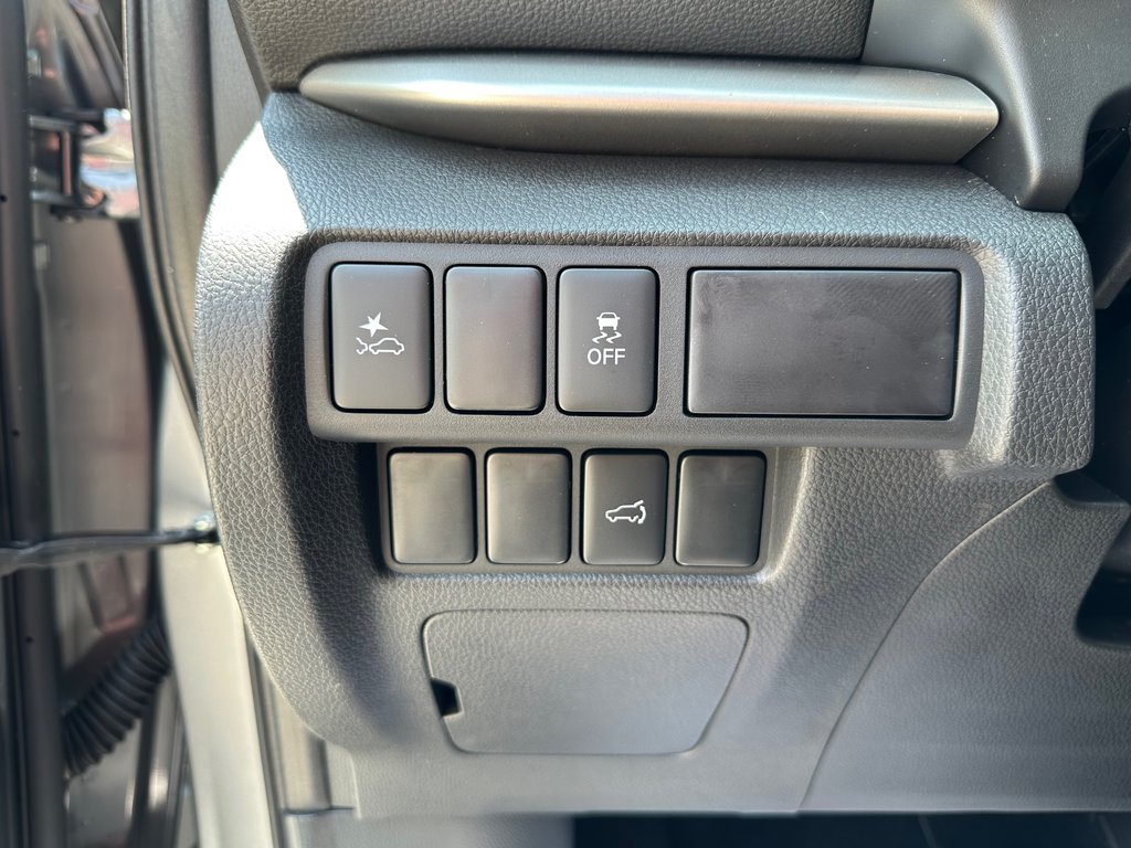 2025 Mitsubishi ECLIPSE CROSS SE S-AWC in Kentville, Nova Scotia - 10 - w1024h768px
