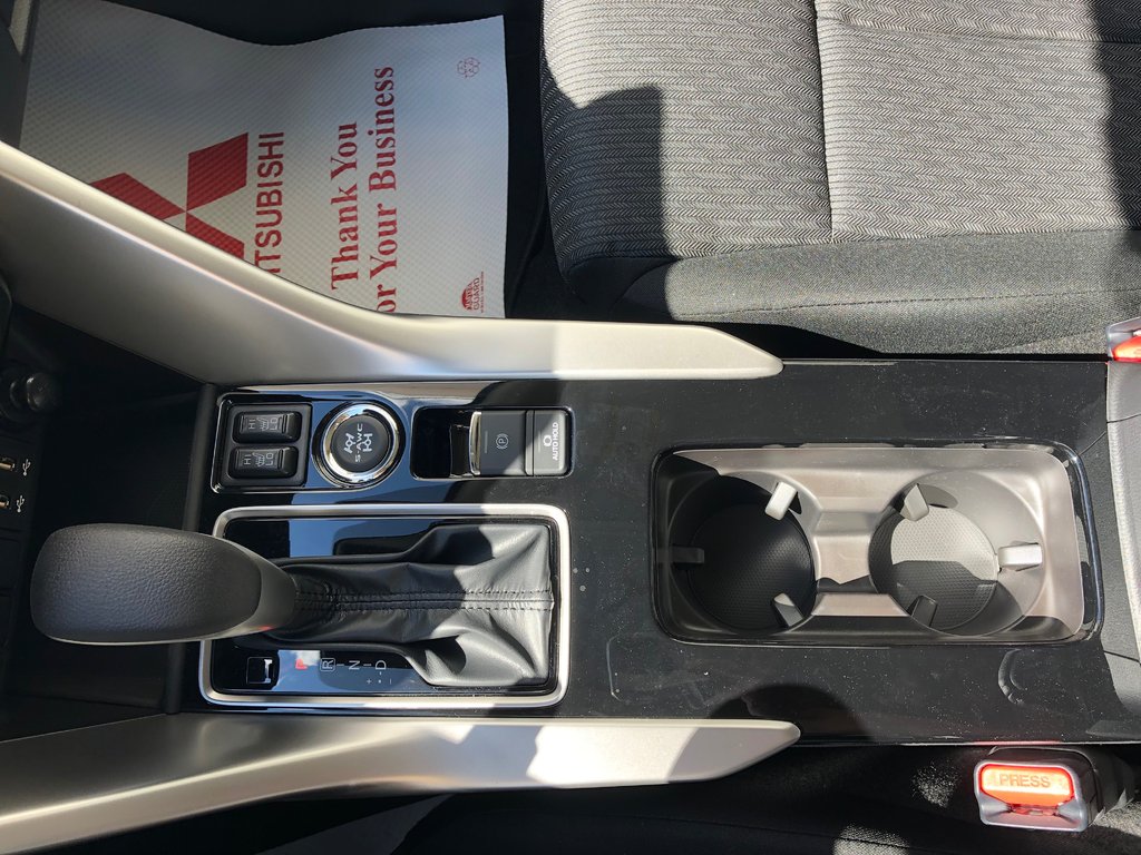 2025 Mitsubishi ECLIPSE CROSS SE S-AWC in Kentville, Nova Scotia - 16 - w1024h768px