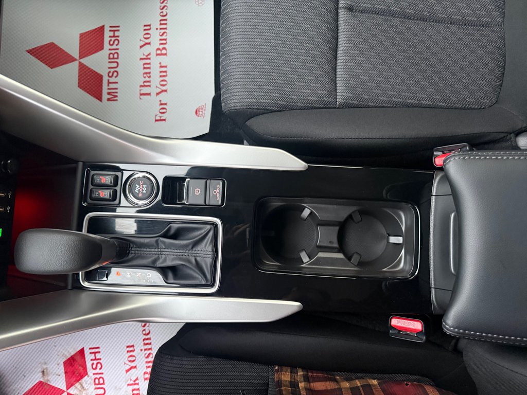 2026 Mitsubishi Eclipse Cross SE S-AWC in Kentville, Nova Scotia - 14 - w1024h768px