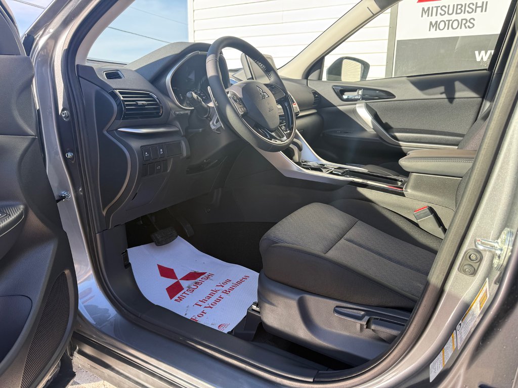 2026 Mitsubishi Eclipse Cross SE S-AWC in Kentville, Nova Scotia - 9 - w1024h768px