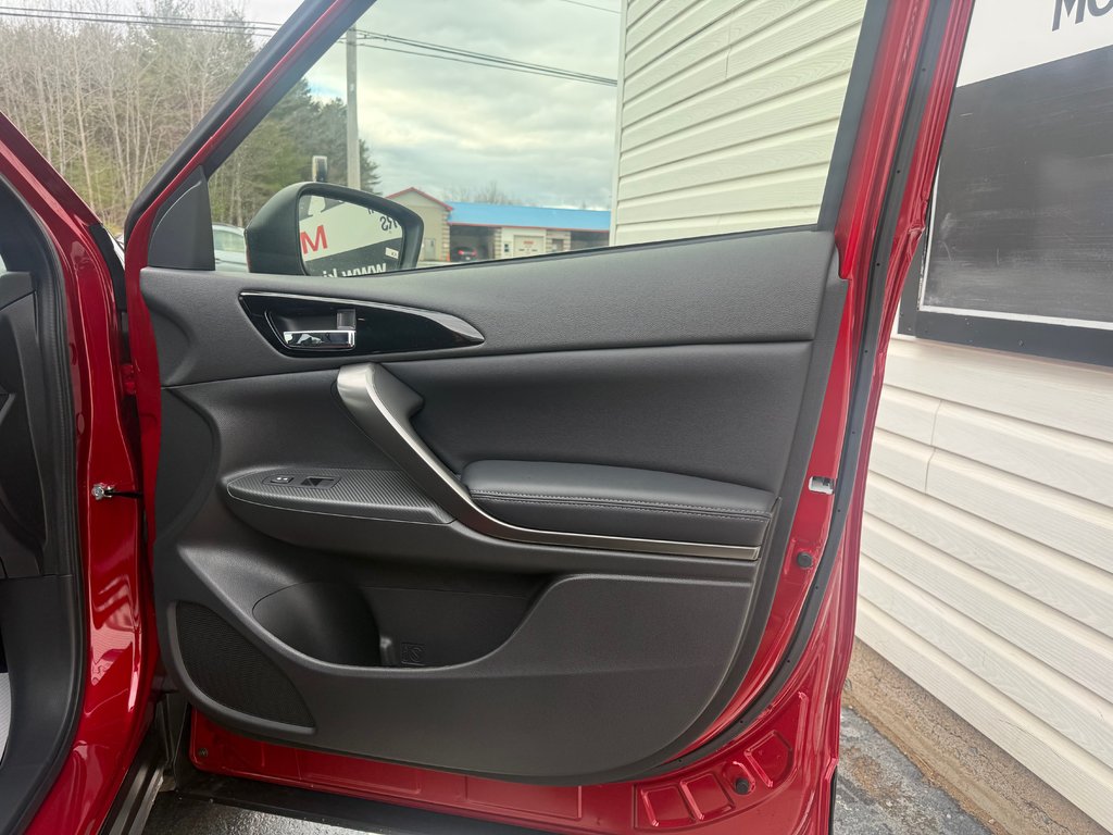 2026 Mitsubishi Eclipse Cross NOIR S-AWC in Kentville, Nova Scotia - 18 - w1024h768px