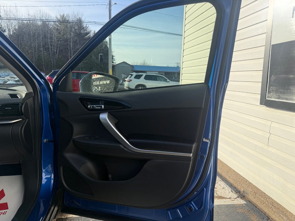 2026 Mitsubishi Eclipse Cross SE S-AWC in Kentville, Nova Scotia - 18 - w1024h768px