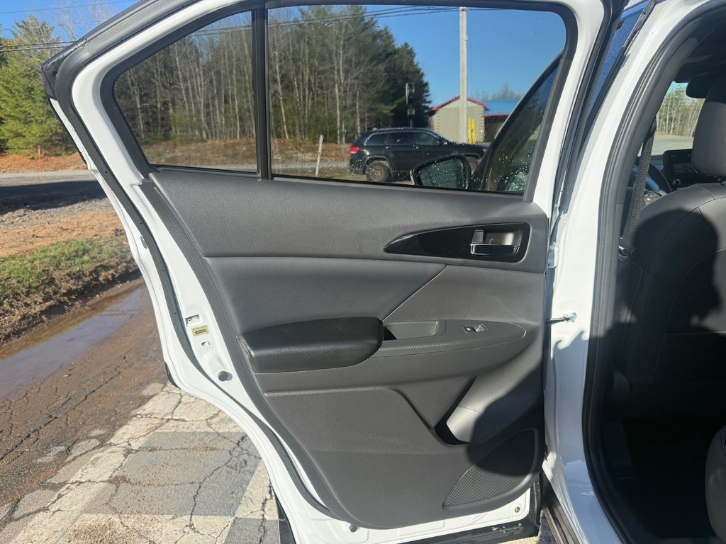 2026 Mitsubishi Eclipse Cross GT S-AWC in Kentville, Nova Scotia - 14 - w1024h768px
