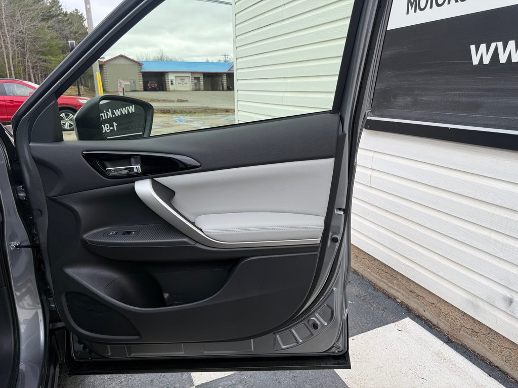 2026 Mitsubishi Eclipse Cross GT S-AWC in Kentville, Nova Scotia - 19 - w1024h768px