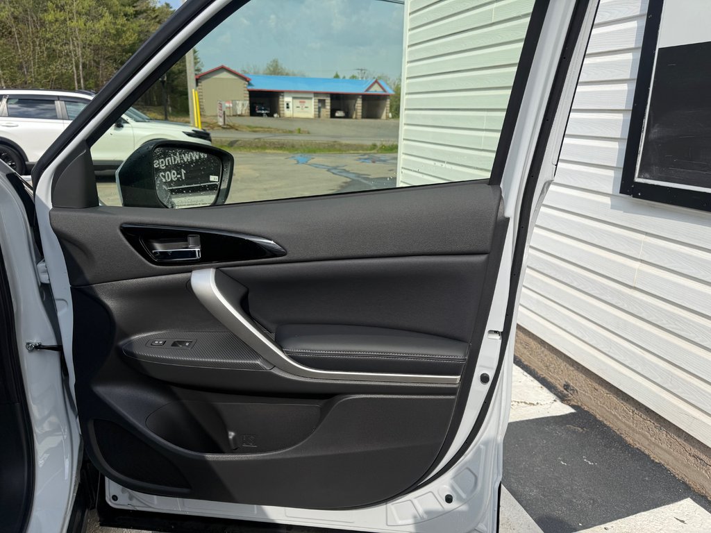 2026 Mitsubishi Eclipse Cross GT S-AWC in Kentville, Nova Scotia - 19 - w1024h768px