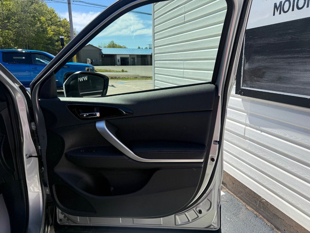 2026 Mitsubishi Eclipse Cross GT S-AWC in Kentville, Nova Scotia - 19 - w1024h768px