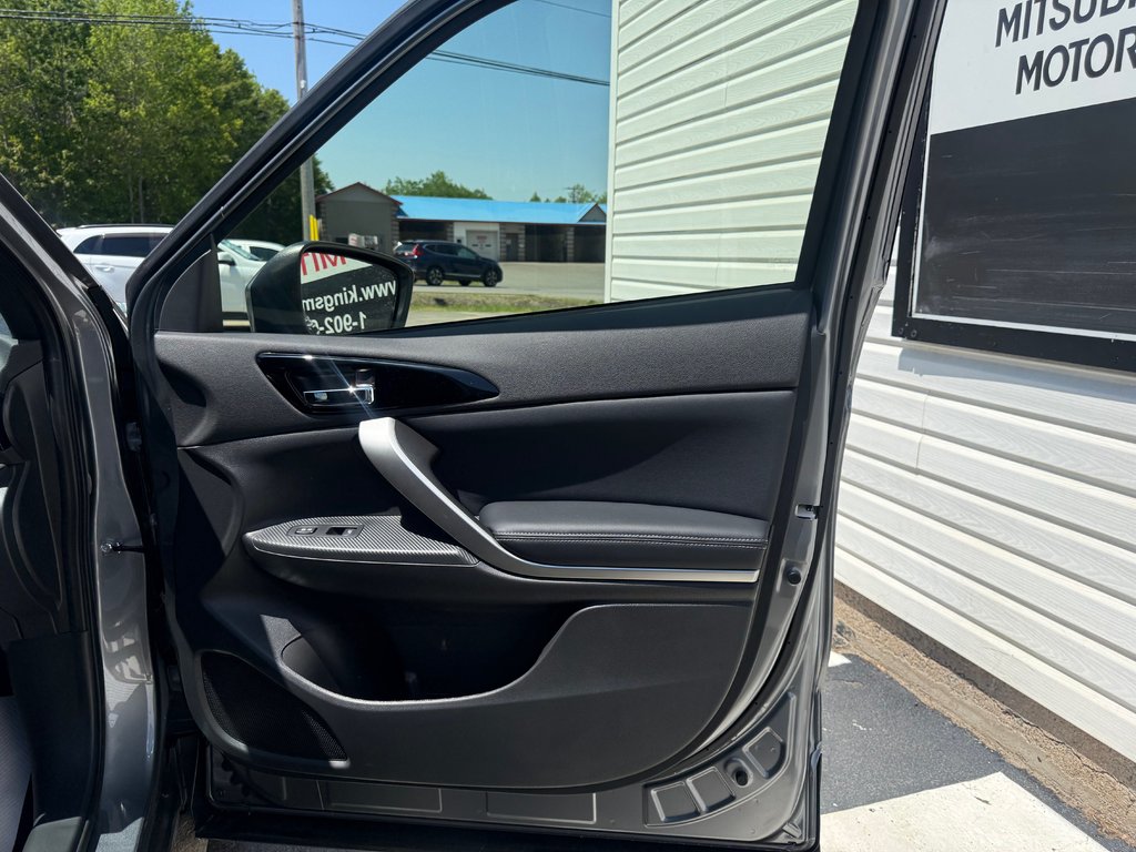 2026 Mitsubishi Eclipse Cross GT S-AWC in Kentville, Nova Scotia - 19 - w1024h768px