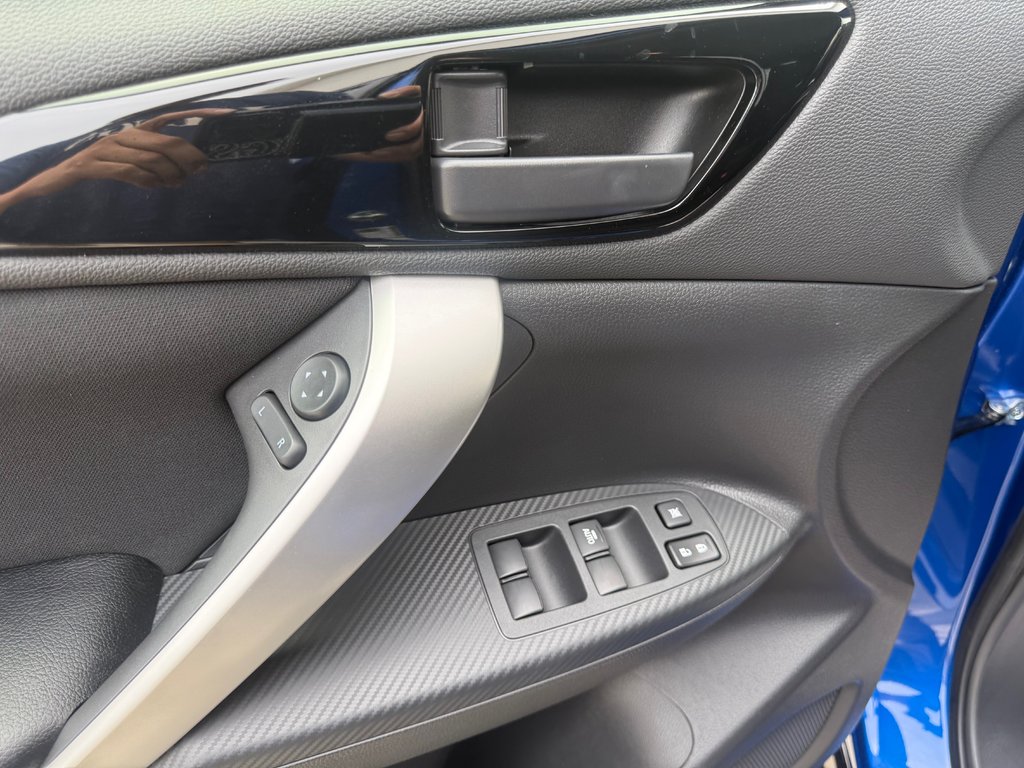 2026 Mitsubishi Eclipse Cross ES S-AWC in Kentville, Nova Scotia - 8 - w1024h768px
