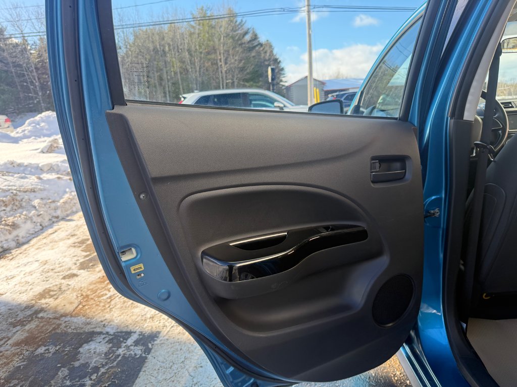 2018 Mitsubishi MIRAGE GT, keyless entry, backup camera, Bluetooth in Kentville, Nova Scotia - 13 - w1024h768px