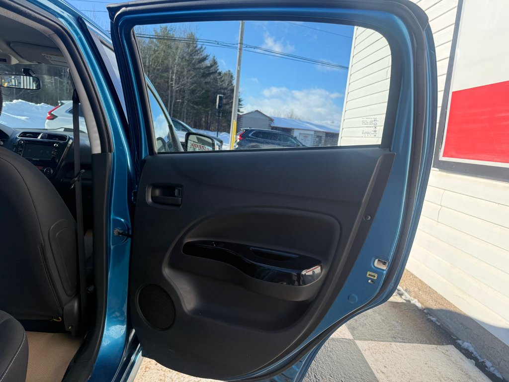 2018 Mitsubishi MIRAGE GT, keyless entry, backup camera, Bluetooth in Kentville, Nova Scotia - 16 - w1024h768px