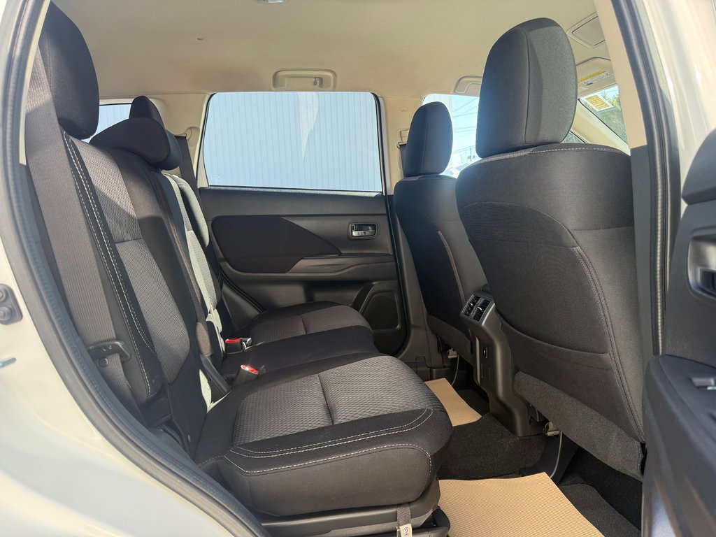 Mitsubishi OUTLANDER ES ES, keyless entry, backup camera, Bluetooth 2019 à COLDBROOK, Nouvelle-Écosse - 17 - w1024h768px