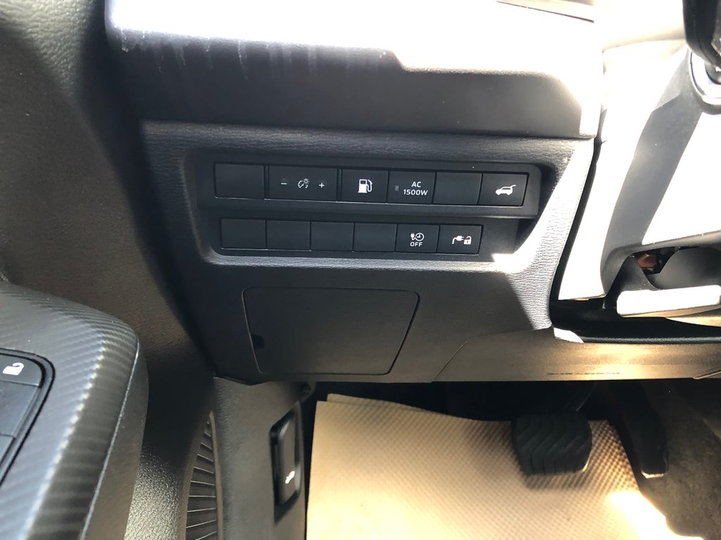 2023 Mitsubishi OUTLANDER PHEV in Kentville, Nova Scotia - 8 - w1024h768px