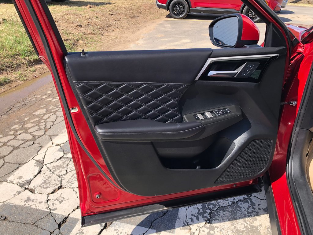 2023 Mitsubishi OUTLANDER PHEV in Kentville, Nova Scotia - 20 - w1024h768px