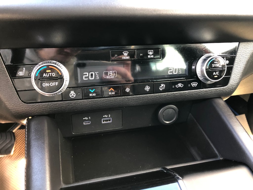2023 Mitsubishi OUTLANDER PHEV in Kentville, Nova Scotia - 14 - w1024h768px