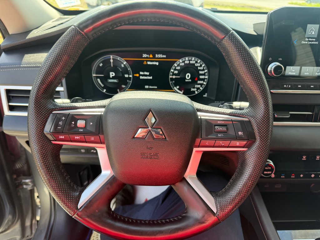 2023 Mitsubishi Outlander PHEV SEL, keyless entry, backup camera, Bluetooth in COLDBROOK, Nova Scotia - 10 - w1024h768px