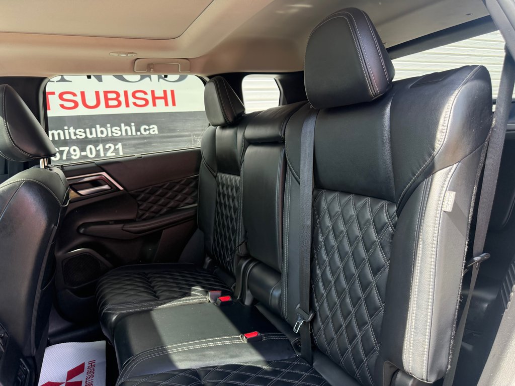 2023 Mitsubishi Outlander PHEV SEL, keyless entry, backup camera, Bluetooth in COLDBROOK, Nova Scotia - 15 - w1024h768px
