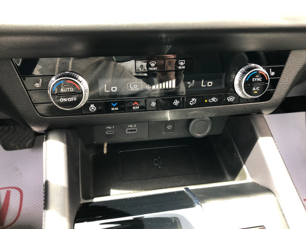 2024 Mitsubishi OUTLANDER PHEV in Kentville, Nova Scotia - 14 - w1024h768px