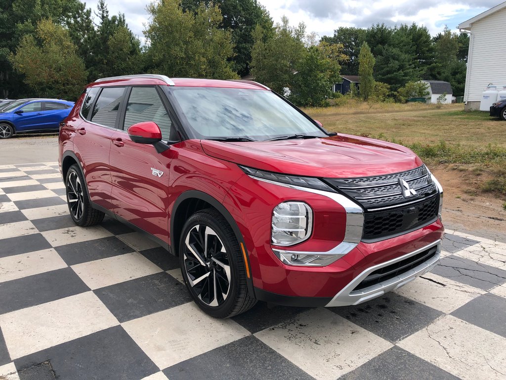 2025  OUTLANDER PHEV SEL S-AWC in Kentville, Nova Scotia - 3 - w1024h768px