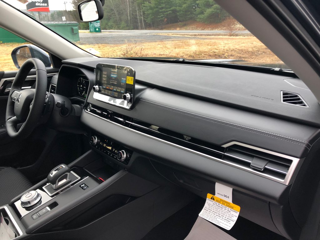 OUTLANDER PHEV SE S-AWC 2025 à Kentville, Nouvelle-Écosse - 25 - w1024h768px