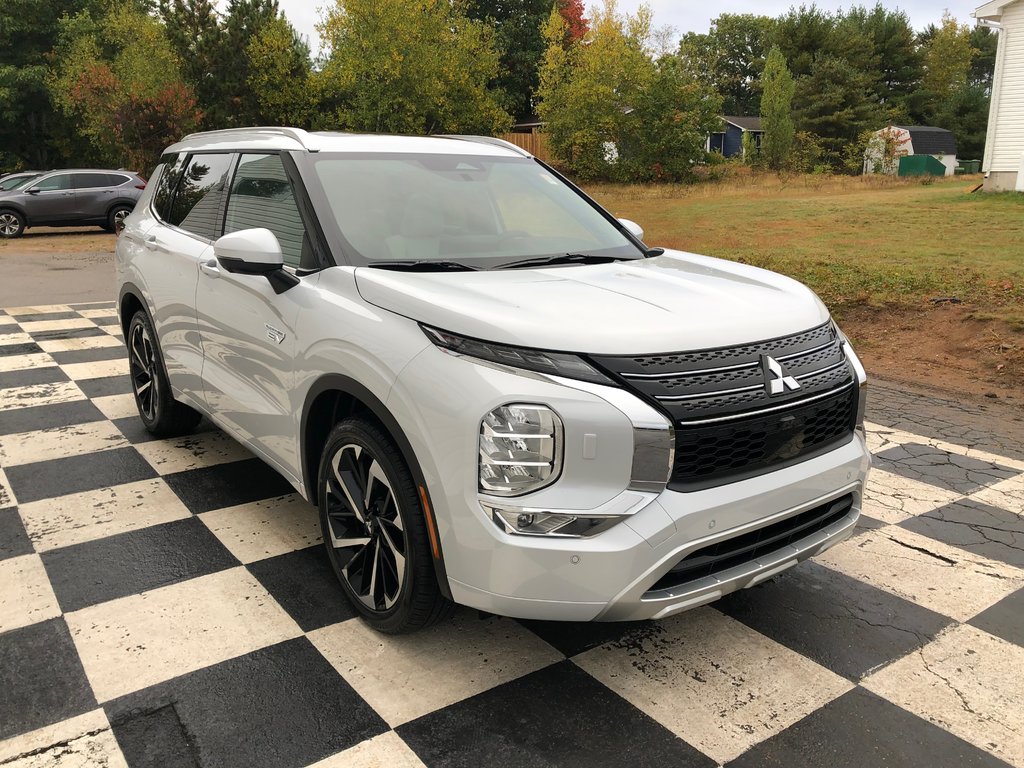 OUTLANDER PHEV GT S-AWC 2025 à Kentville, Nouvelle-Écosse - 3 - w1024h768px