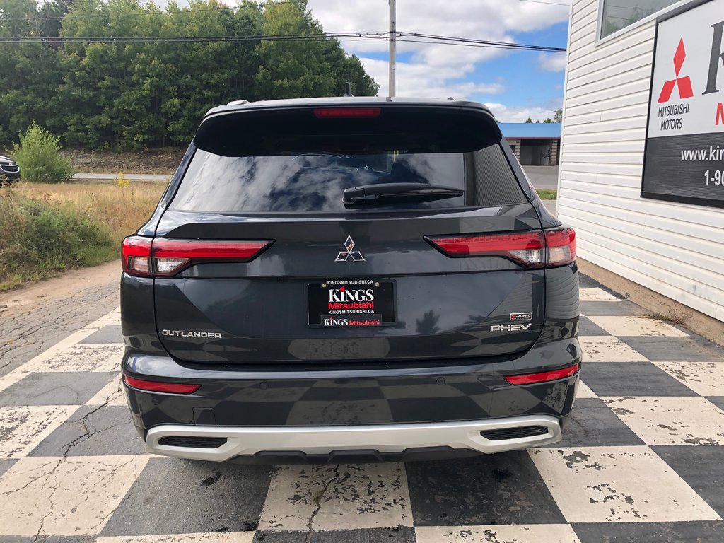 2025  OUTLANDER PHEV LE S-AWC in Kentville, Nova Scotia - 5 - w1024h768px