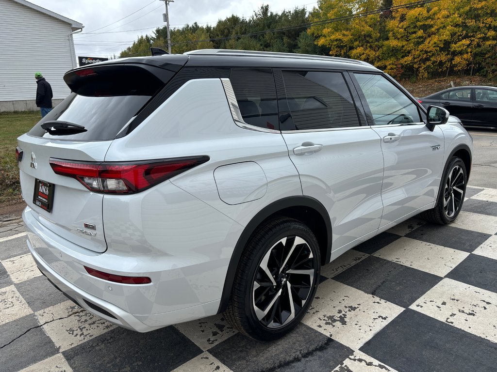 2025  OUTLANDER PHEV GT S-AWC in Kentville, Nova Scotia - 4 - w1024h768px